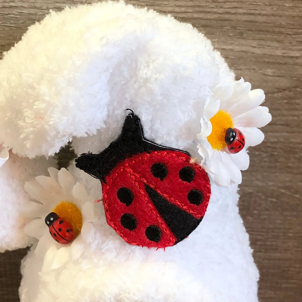 Ladybugs Daisy Holiday Ornament Doll Decorations Z146
