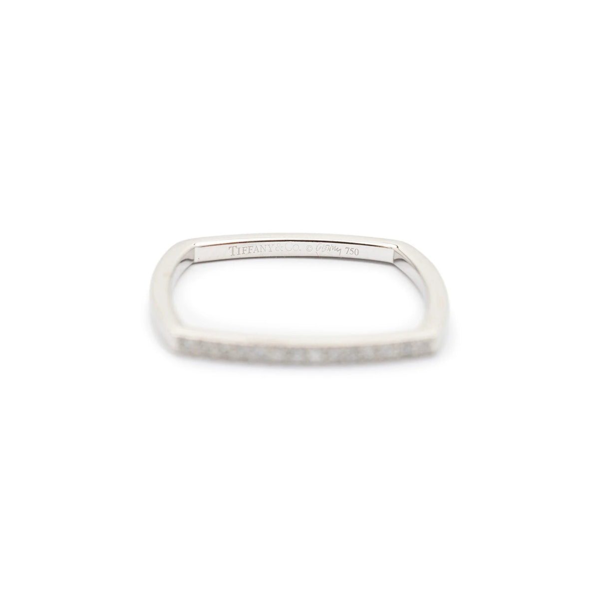 18K White Gold Diamond Wedding Band P530