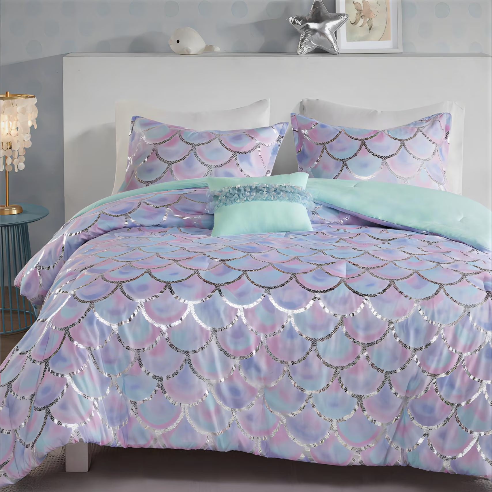 Twin/Twin XL 3-Piece Reversible Comforter Set with Decor Pillow F7129