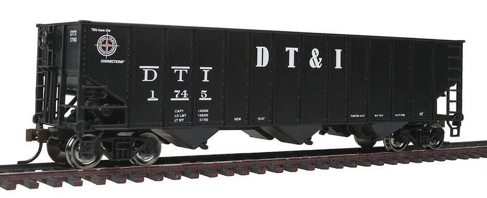 DT&I Multi-Colored 100-Ton 3-Bay Hopper P452742