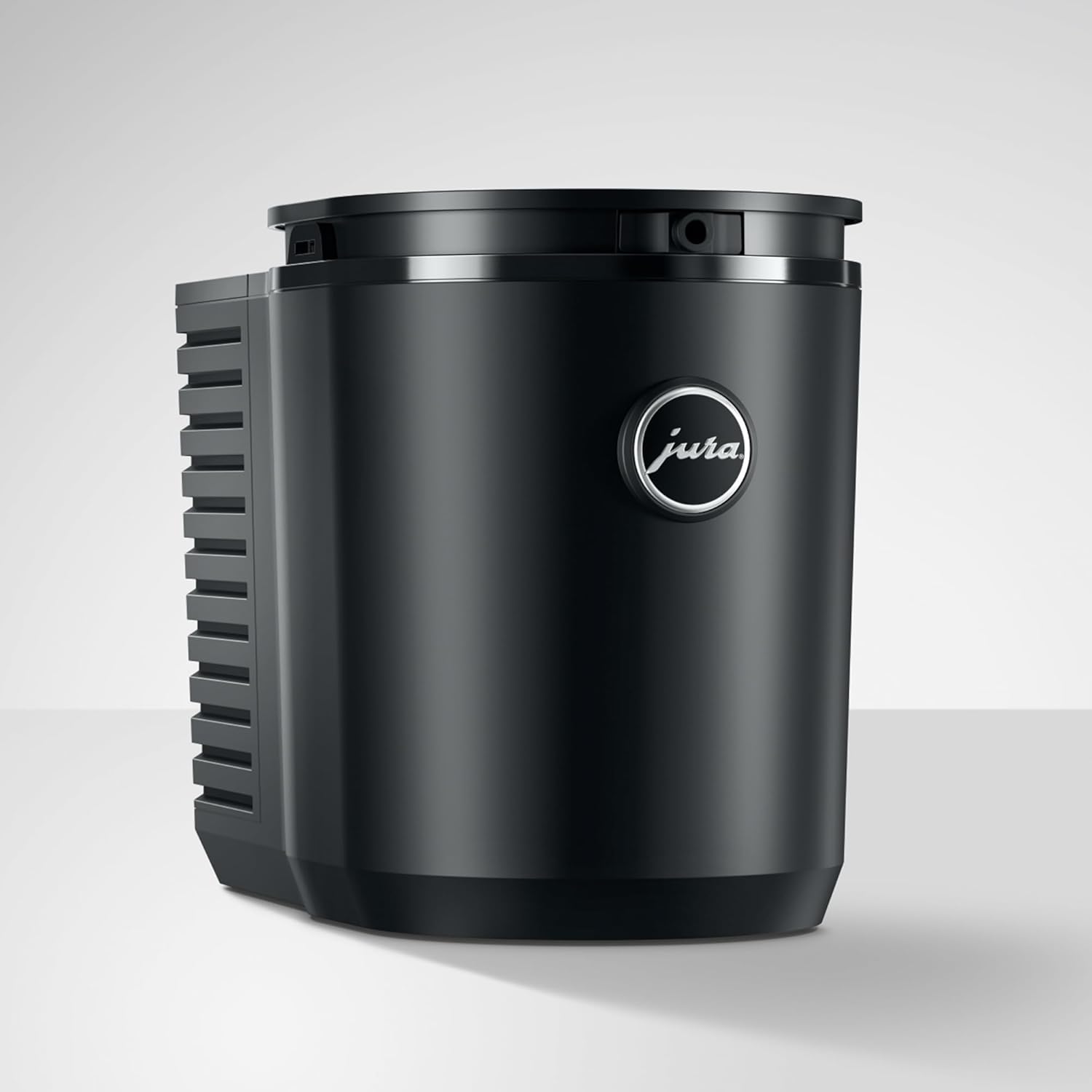 Black 1 Liter (34 oz) Cool Control P909