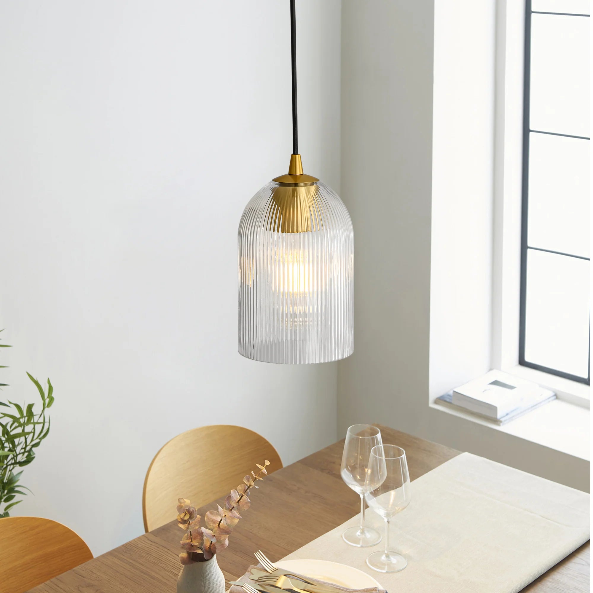 1-Light Dimmable Clear Glass Modern Shaded Pendant G222606