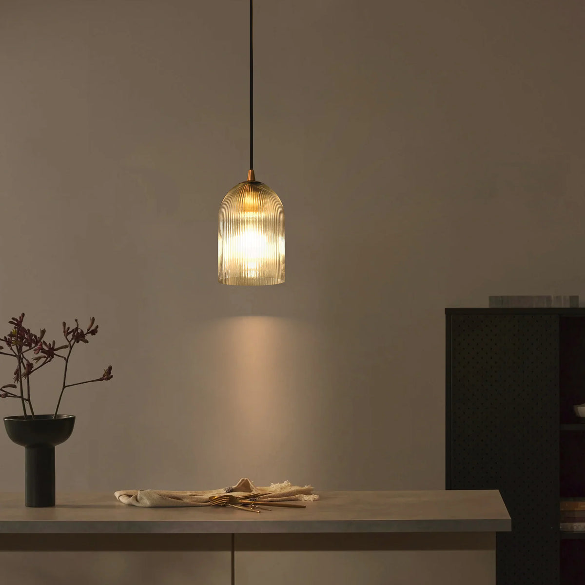 1-Light Dimmable Clear Glass Modern Shaded Pendant G222606