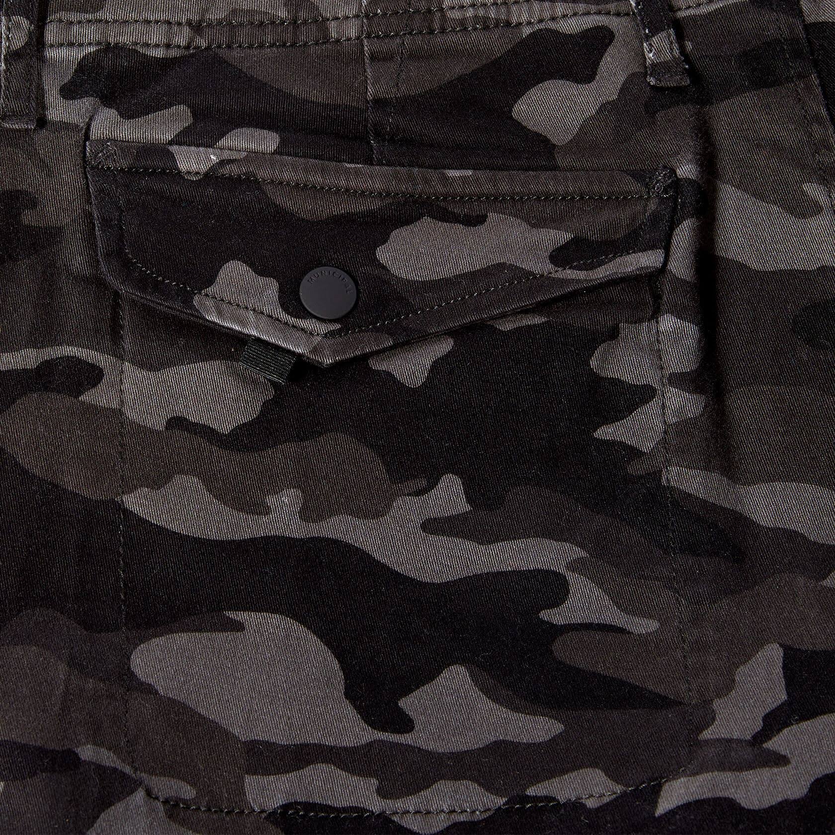 Multi Pant in Night Camo Size 34 F3835