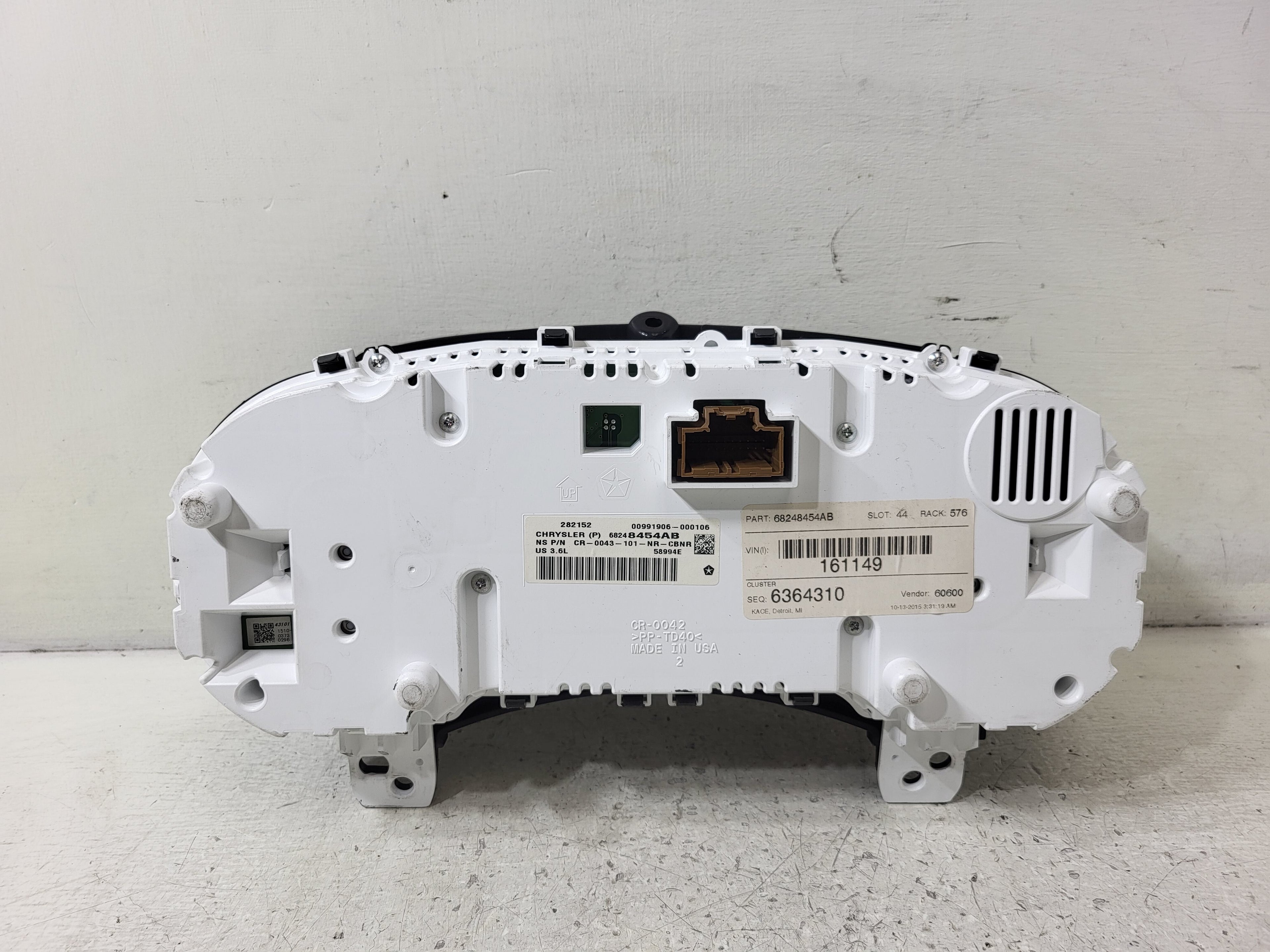 Pre-Owned 2015 Dodge Durango Speedometer Cluster 69K Miles OEM J788498