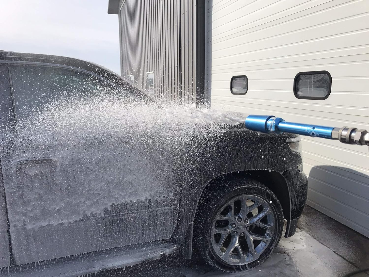 Heavy Duty Power Wash Foaming Nozzle with Air Induction and Mixing Screen V809254