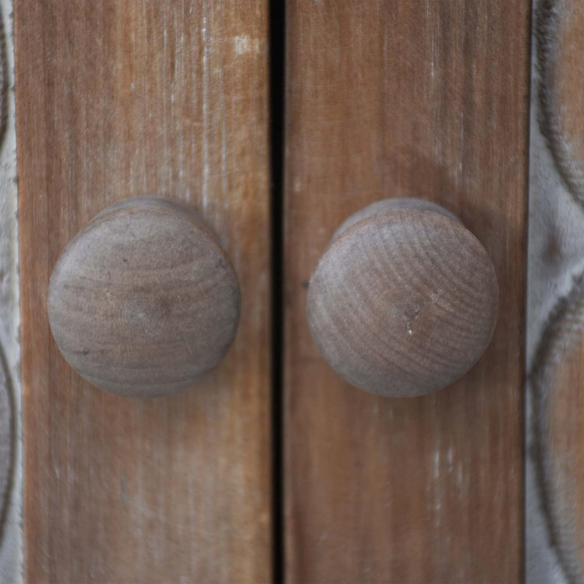 Solid Wood Storage Cabinet with Carved Doors R711