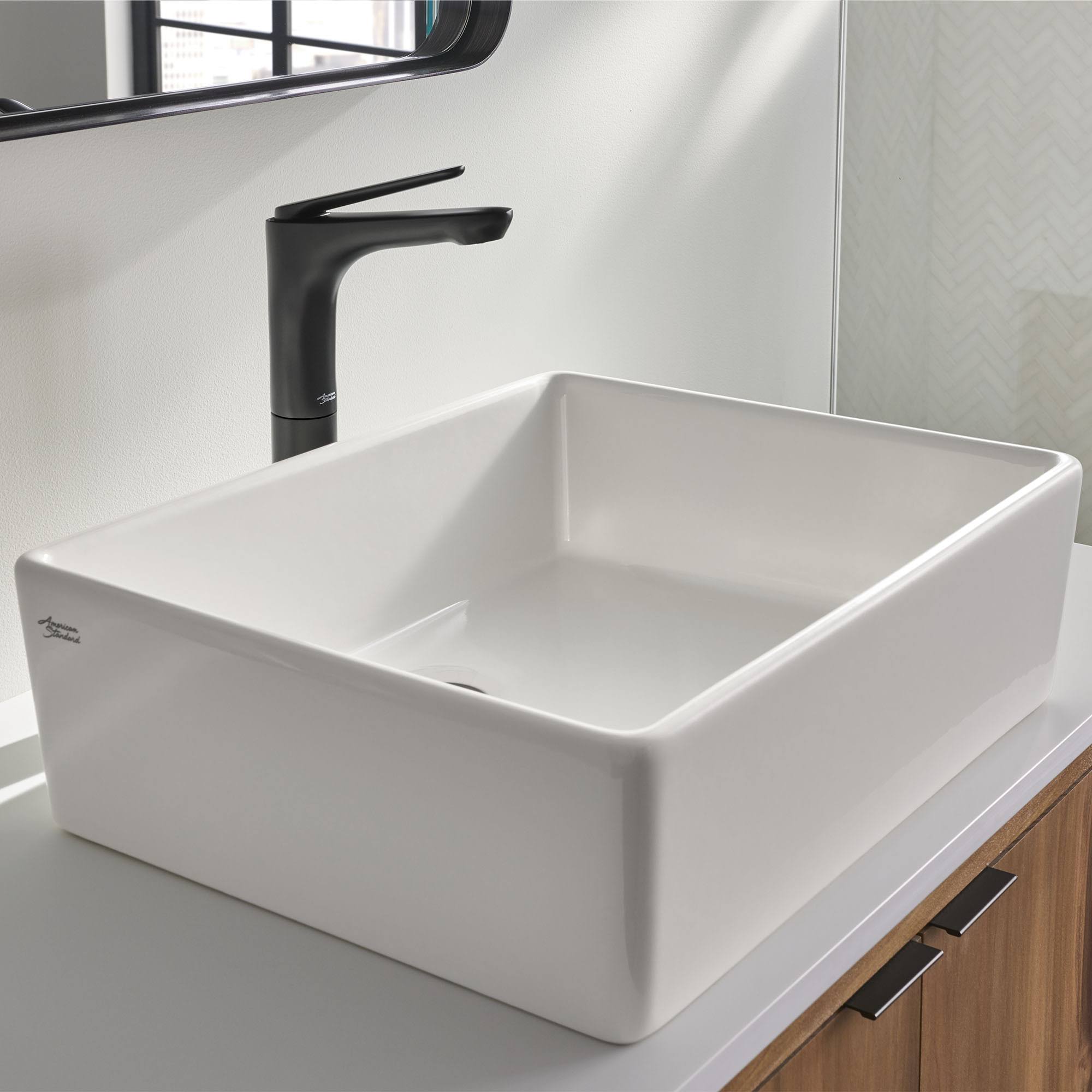 Matte Black Single Handle Vessel Bathroom Faucet E4455