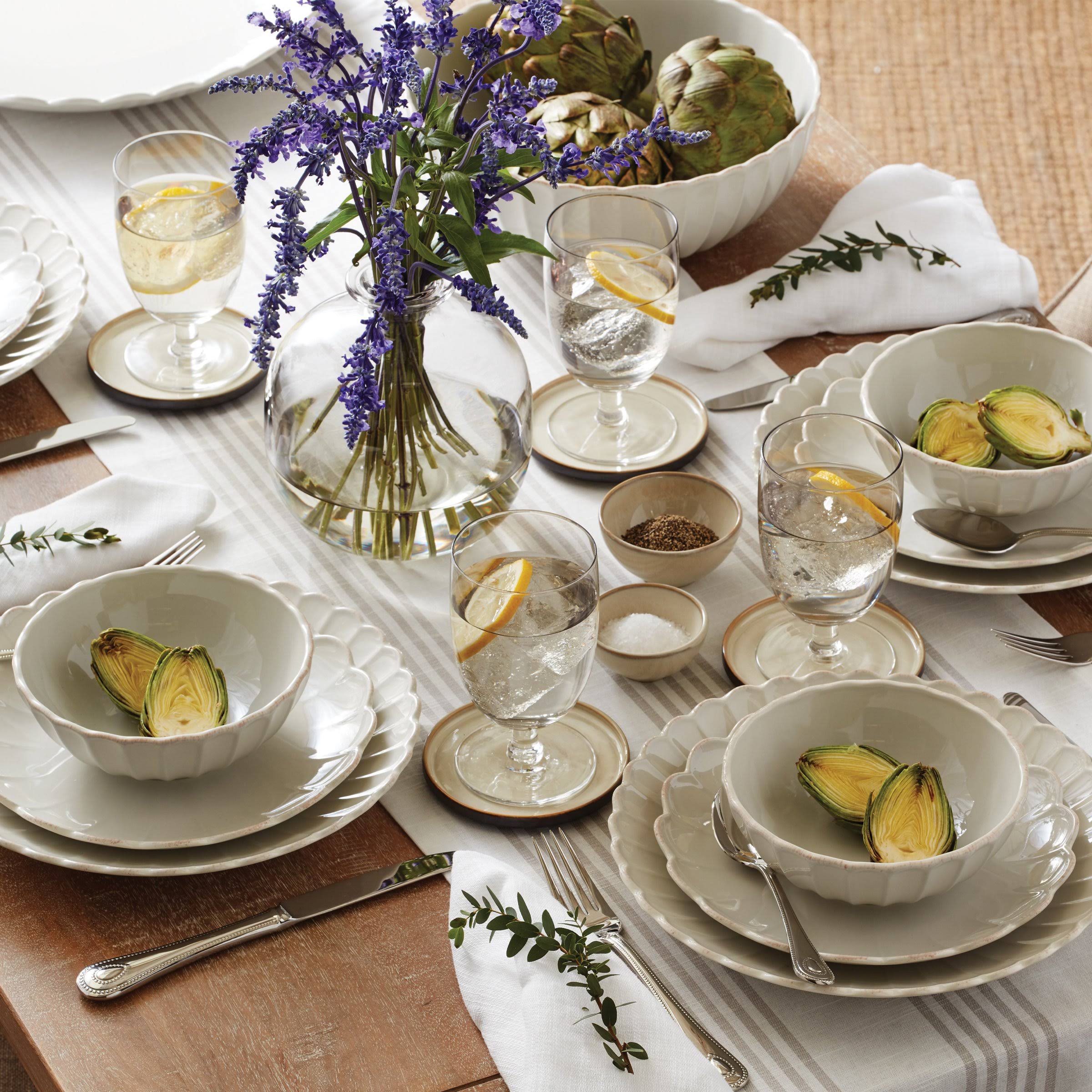 French Perle Scallop Dinner Plate Set - 4 Piece K1589